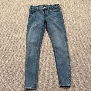 Old Navy Rockstar Super Skinny Jeans